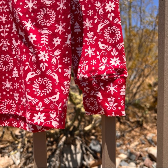 ⬇️Lands’ End Women’s Holiday Turtleneck Size L Color Red And White Pattern - Picture 5 of 8